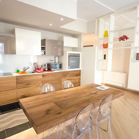 Luxury 65Mq Under The Two Towers Apartment Bologna Ngoại thất bức ảnh
