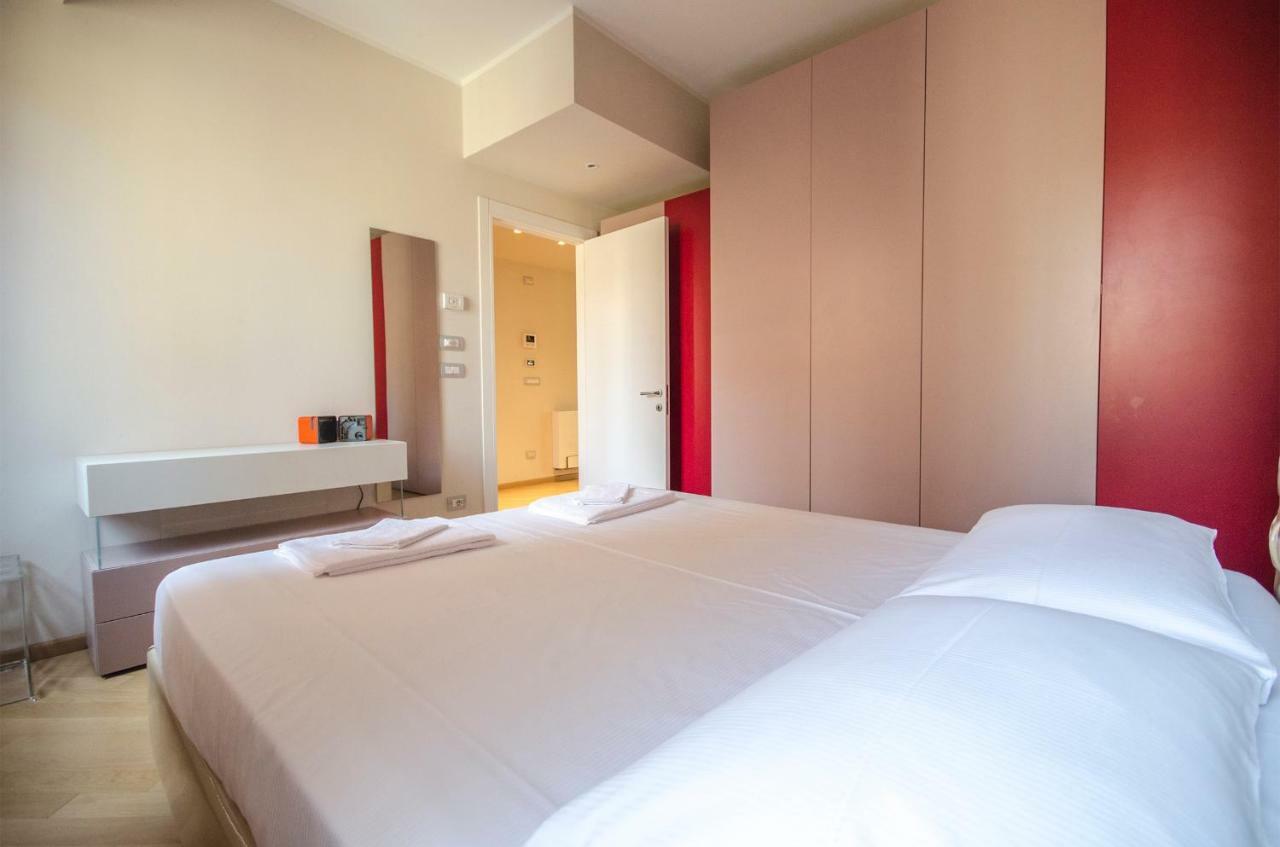 Luxury 65Mq Under The Two Towers Apartment Bologna Ngoại thất bức ảnh