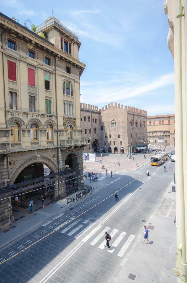 Luxury 65Mq Under The Two Towers Apartment Bologna Ngoại thất bức ảnh
