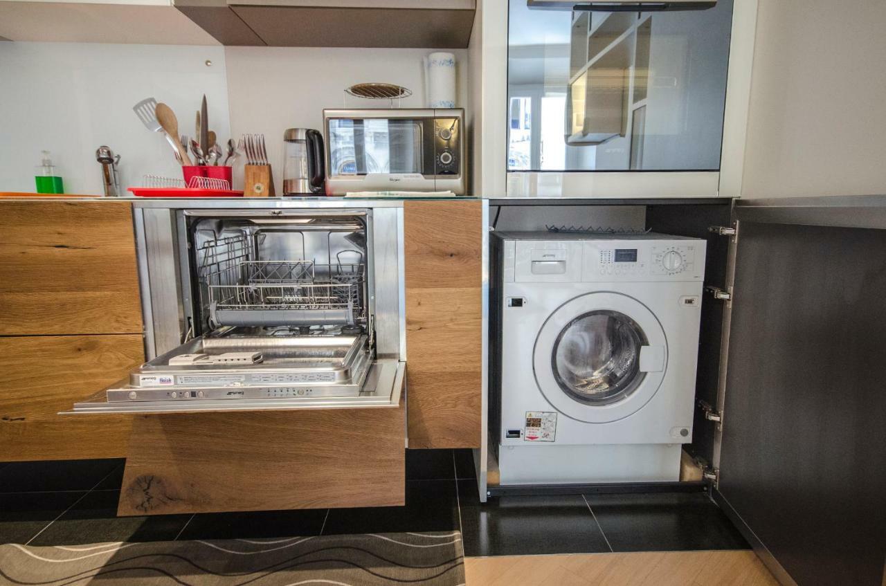 Luxury 65Mq Under The Two Towers Apartment Bologna Ngoại thất bức ảnh
